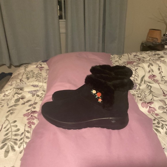 Winter boots sketchers new with tags - Picture 2 of 6